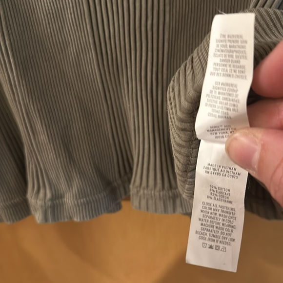 Aerie Women’s Road Trip Long Sleeve Henley Shirt Top Army Green Size Large - Picture 6 of 10